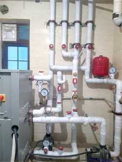 睿能空气源热泵维修电话_威能壁挂炉的初次补水方法